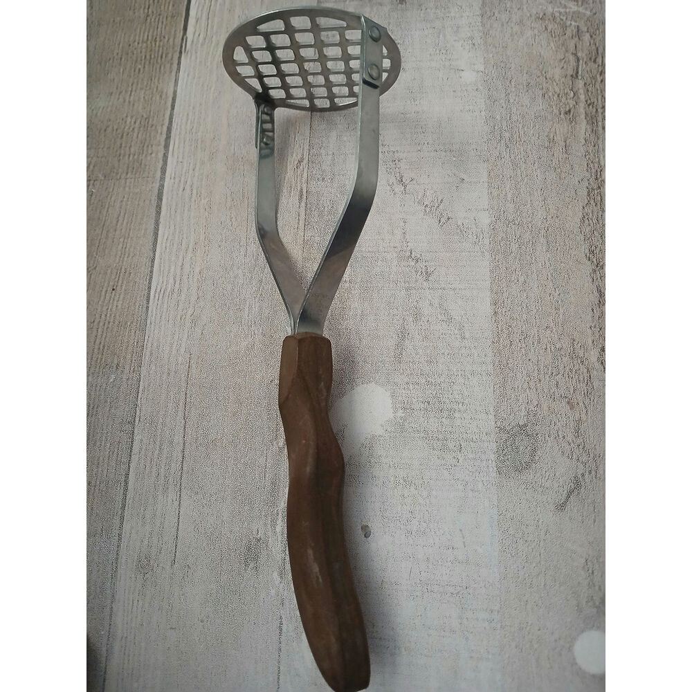 Cutco Vintage #14 Stainless Potato Masher Wood Handle Kitchen Tool